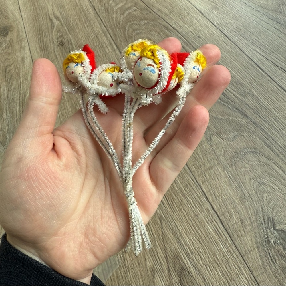 Vintage Santa Pixie Elf spun cotton twist ties LOT 7 Christmas 70s - Picture 7 of 7